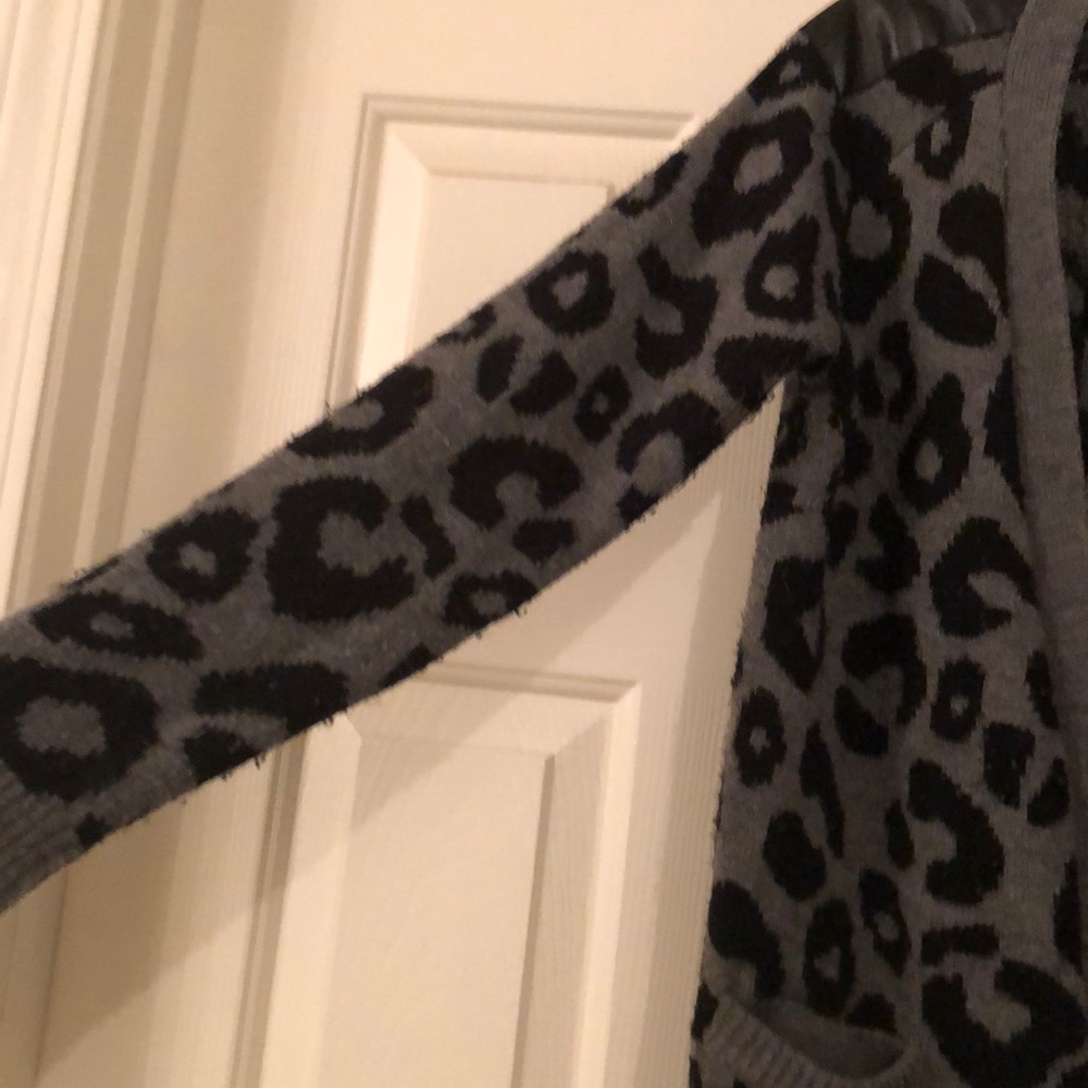 Leopard print sweater - Picture 3 of 7